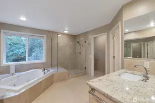 9701 SE 5th St, Bellevue, WA 98004 - Photo 19