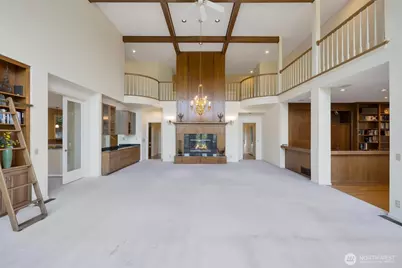 9701 SE 5th St, Bellevue, WA 98004 - Photo 17