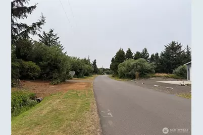 367 S Wynoochee Drive, Ocean Shores, WA 98569 - Photo 33