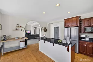130 W Crescent Harbor Rd, Oak Harbor, WA 98277 - Photo 15