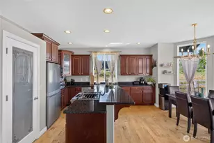130 W Crescent Harbor Rd, Oak Harbor, WA 98277 - Photo 13
