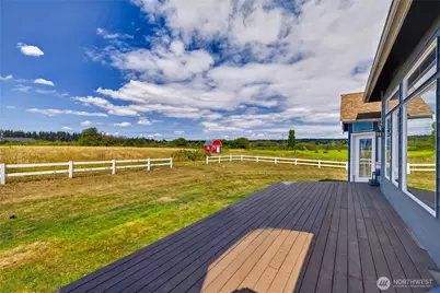 130 W Crescent Harbor Road, Oak Harbor, WA 98277 - Photo 35