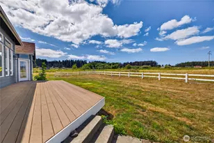 130 W Crescent Harbor Rd, Oak Harbor, WA 98277 - Photo 31