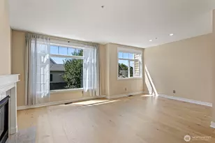 11899 SE 4th Pl, Bellevue, WA 98005 - Photo 5