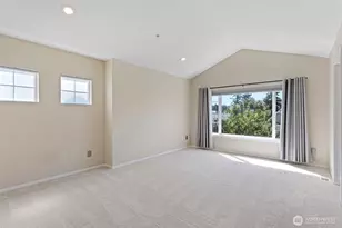 11899 SE 4th Pl, Bellevue, WA 98005 - Photo 17