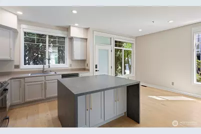 11899 SE 4th Place #603, Bellevue, WA 98005 - Photo 9