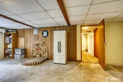 11826 NE Manzanita Lane, Bainbridge Island, WA 98110 - Photo 27