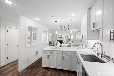 4214 W Lake Sammamish Pkwy NE #102, Redmond, WA 98052 - Photo 7