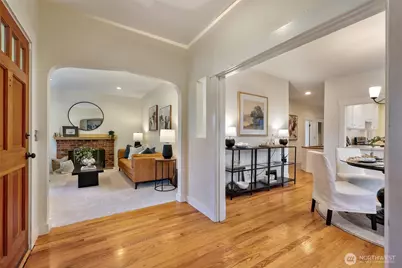 1636 N 54th Street, Seattle, WA 98103 - Photo 5