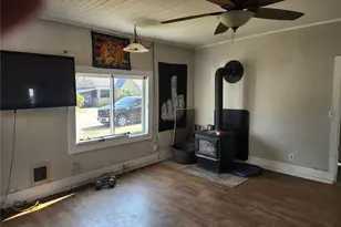 610 Lake St SE, Ilwaco, WA 98624 - Photo 5