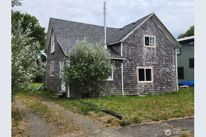 610 Lake Street SE, Ilwaco, WA 98624 - Photo 1