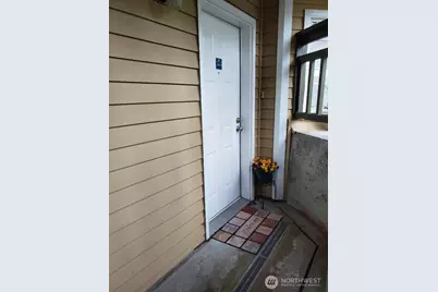 5300 Harbour Pointe Boulevard #303-D, Mukilteo, WA 98275 - Photo 3