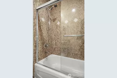 1125 E Olive Street #604, Seattle, WA 98122 - Photo 23