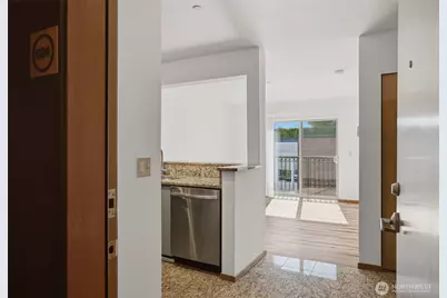 1125 E Olive Street #604, Seattle, WA 98122 - Photo 5