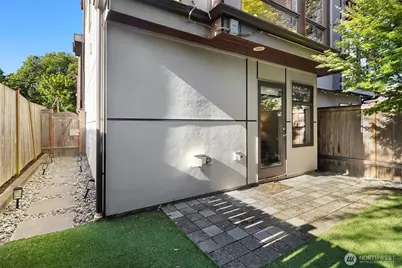 419 N 50th Street #A, Seattle, WA 98103 - Photo 29