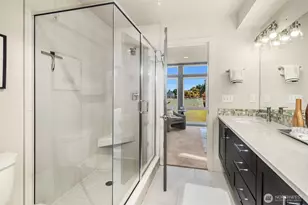 419 N 50th St, Seattle, WA 98103 - Photo 19