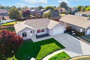 219 E Pinyon Ct, Moses Lake, WA 98837 - Photo 1