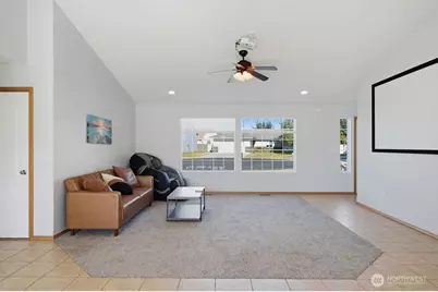 219 E Pinyon Court, Moses Lake, WA 98837 - Photo 7