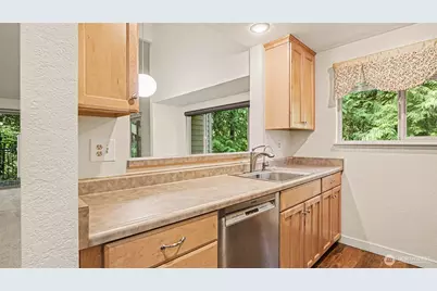 8033 145th Avenue NE #D15, Redmond, WA 98052 - Photo 9