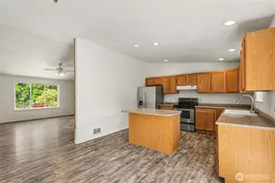 364 Melissa St, Camano Island, WA 98282 - Photo 5