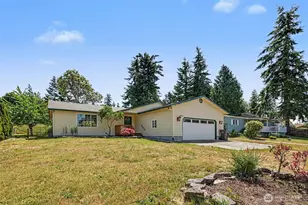 364 Melissa St, Camano Island, WA 98282 - Photo 13