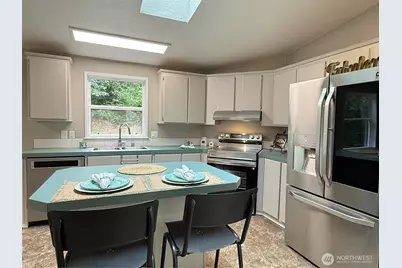 7616 Vernon Road SE, Lake Stevens, WA 98258 - Photo 3