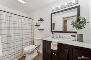 734 N 94th St, Seattle, WA 98103 - Photo 17