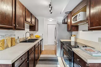 734 N 94th Street #A-3, Seattle, WA 98103 - Photo 9