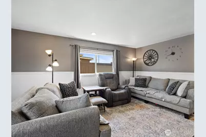8730 13th St NE, Lake Stevens, WA 98258 - Photo 11