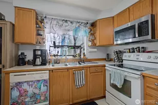 8833 1st St NE, Lake Stevens, WA 98258 - Photo 13