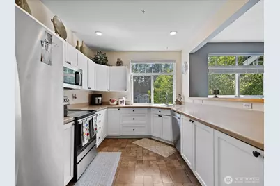 12712 Admiralty Way #C301, Everett, WA 98204 - Photo 13
