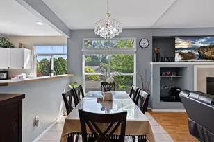 12712 Admiralty Way, Everett, WA 98204 - Photo 3