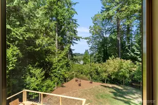 10109 NE Knight Rd, Bainbridge Island, WA 98110 - Photo 29