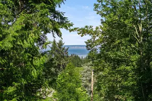 10109 NE Knight Rd, Bainbridge Island, WA 98110 - Photo 37