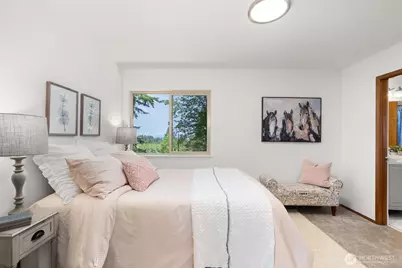 10109 NE Knight Road, Bainbridge Island, WA 98110 - Photo 19