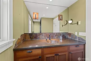 604 W Kinnear Pl, Seattle, WA 98119 - Photo 21