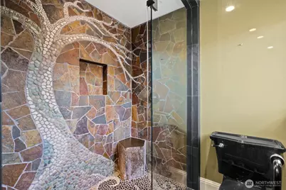 604 W Kinnear Place, Seattle, WA 98119 - Photo 19