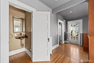 604 W Kinnear Pl, Seattle, WA 98119 - Photo 27