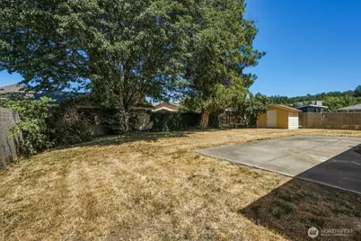1225 21st Street SE, Auburn, WA 98002 - Photo 3