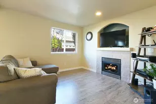 18711 10th Ave SE, Bothell, WA 98012 - Photo 3