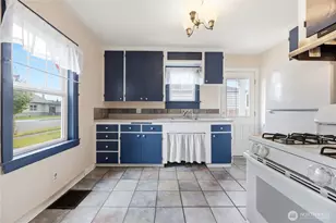 1409 Silver St, Sumner, WA 98390 - Photo 9