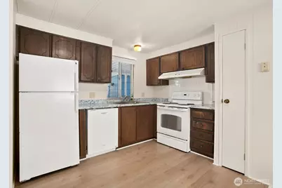 1121 244th Street SW #42, Bothell, WA 98021 - Photo 5