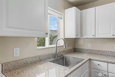 860 S Nancy Avenue, East Wenatchee, WA 98802 - Photo 7