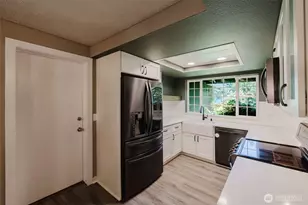 7629 Oak Park Dr NW, Bremerton, WA 98311 - Photo 9