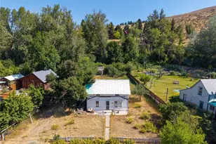 618 Filer Ave, Winthrop, WA 98862 - Photo 11