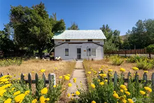618 Filer Ave, Winthrop, WA 98862 - Photo 1