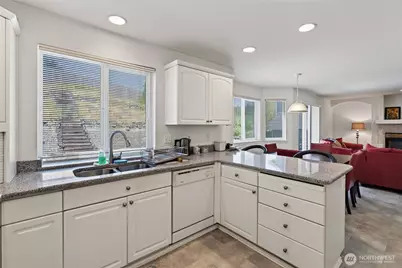 12450 SE 198th Place, Kent, WA 98031 - Photo 9
