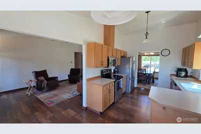 128 Berggren Road N, Eatonville, WA 98328 - Photo 9