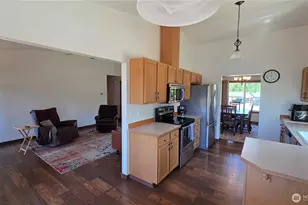 128 Berggren Rd N, Eatonville, WA 98328 - Photo 9