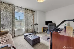 7901 Connells Prairie Rd E, Bonney Lake, WA 98391 - Photo 17